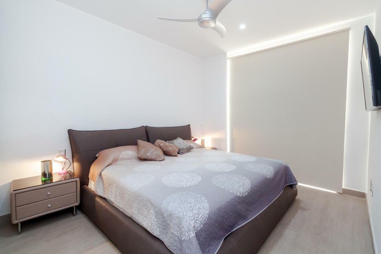 Trendy Designer In The 5th Avenue Apartamento